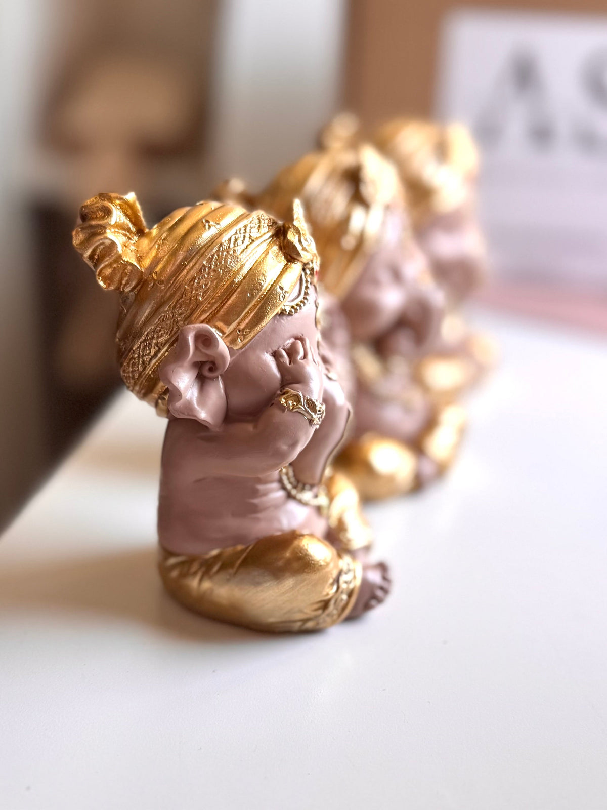 FIGURAS | BRUJITAS | ESCOBAS | OTROS