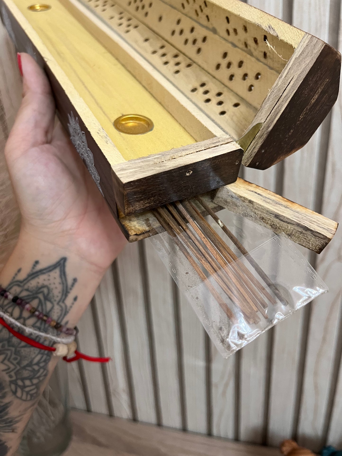 Caja de incienso madera 25cm + incienso de lavanda