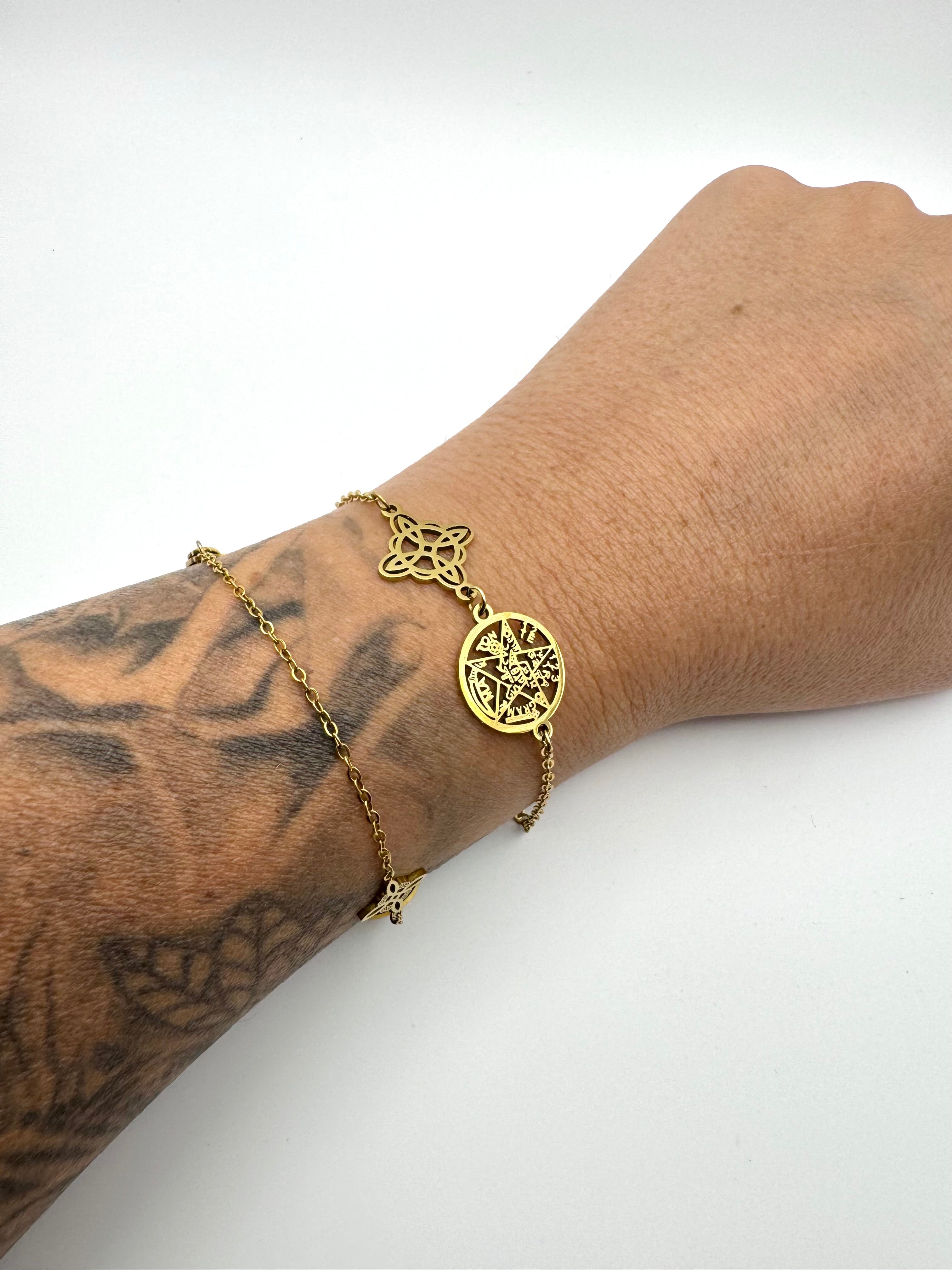 PULSERA DOBLE PROTECCION | ACERO | NUDO DE BRUJA Y TETRAGRAMATON