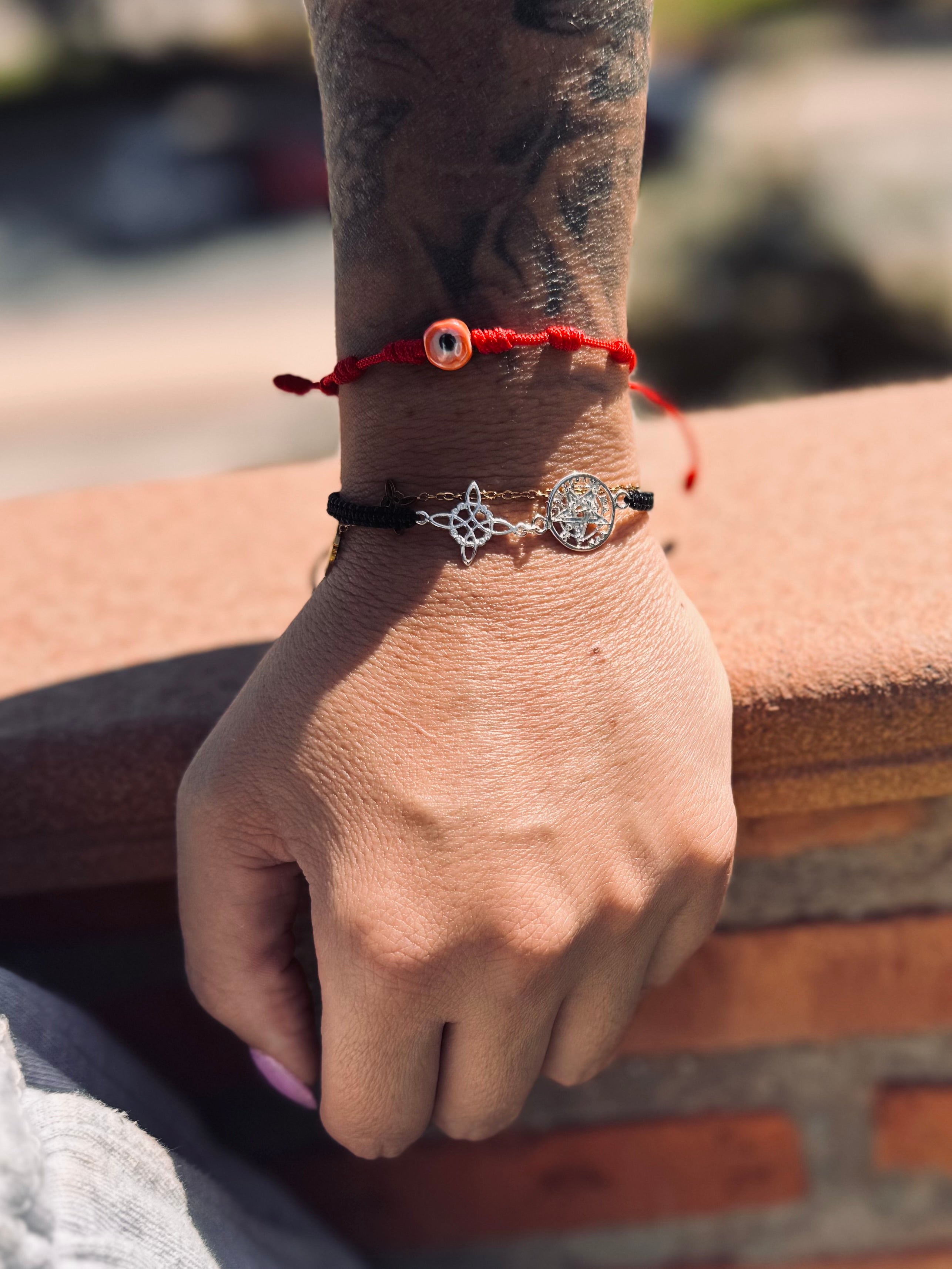 PULSERA DOBLE PROTECCIÓN MACRAMÉ AJUSTABLE