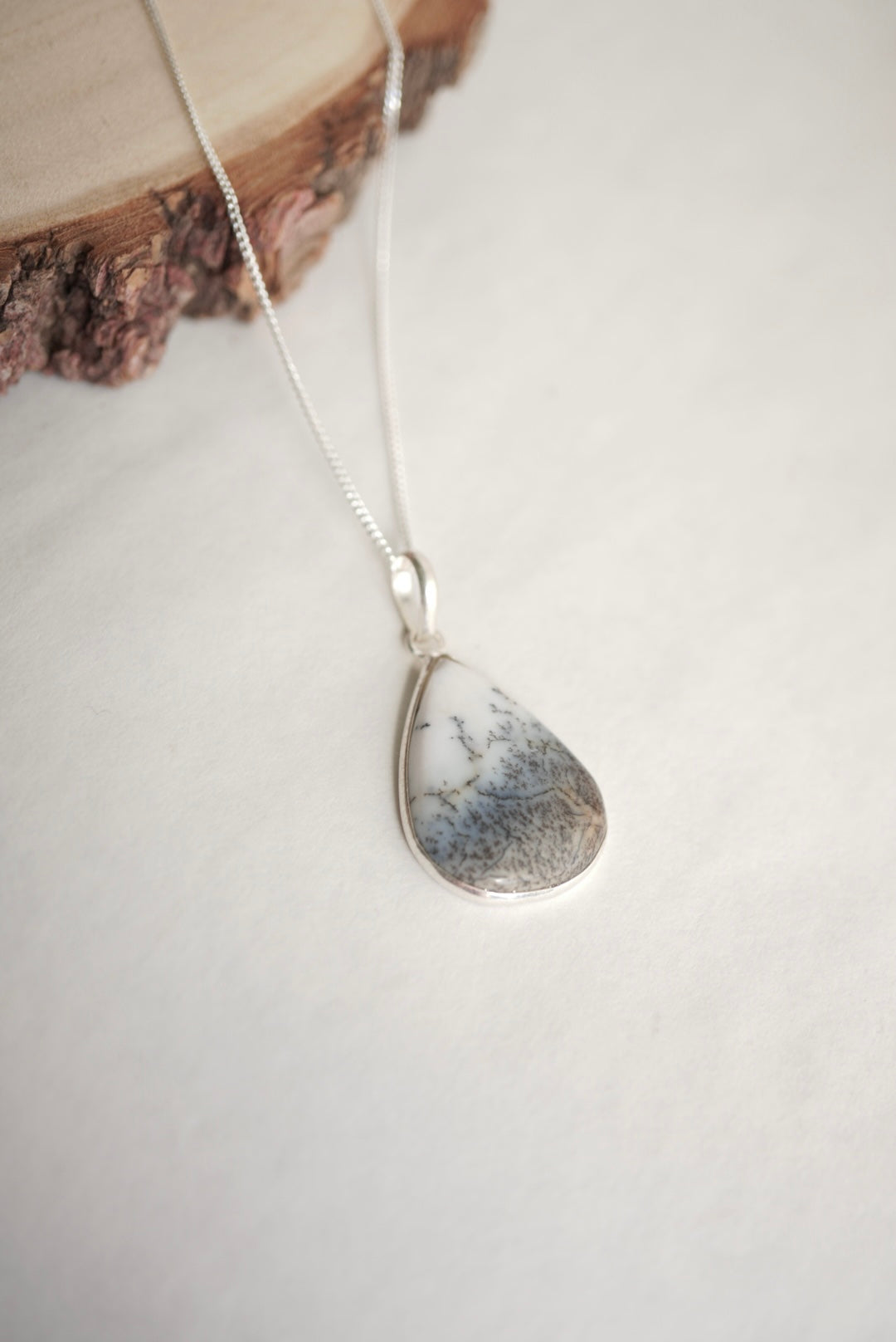 COLGANTE ÁGATA DENDRITICA ESPIRITUAL