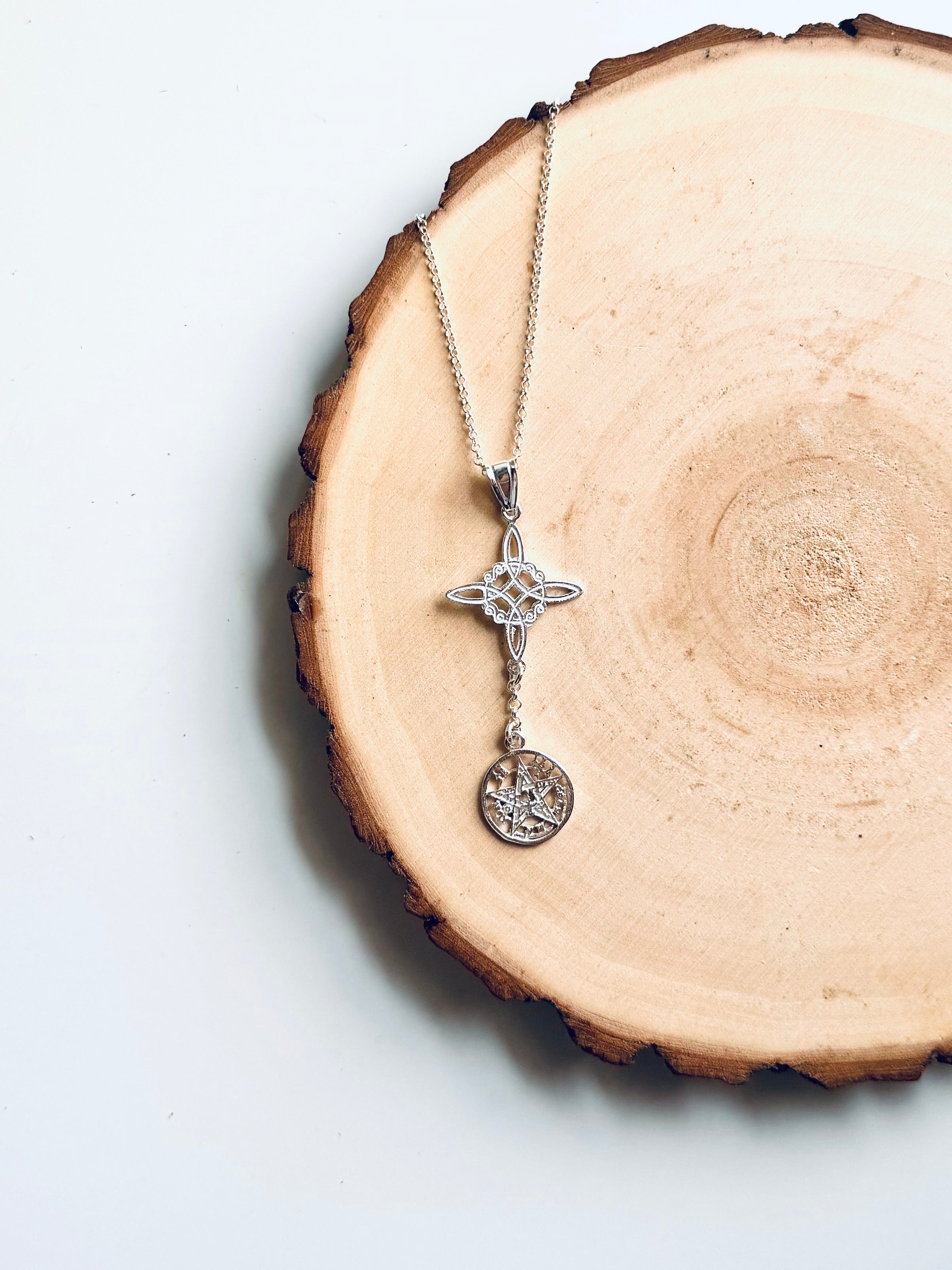 COLGANTE DOBLE PROTECCIÓN CADENA EXTRA NUDO BRUJA + TETRAGRAMATON