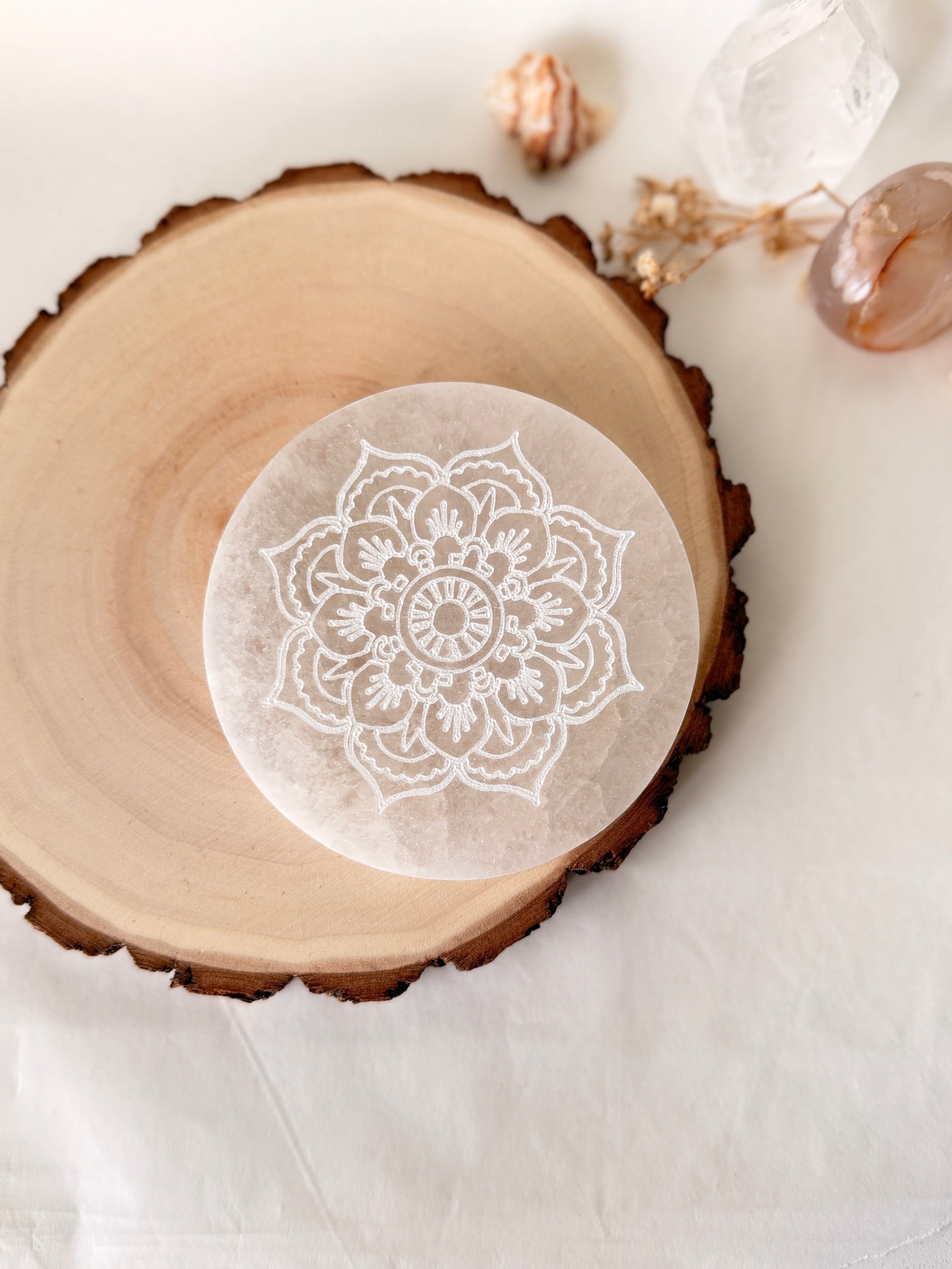 PLACA SELENITA 10CM MANDALA | RECARGA Y LIMPIEZA