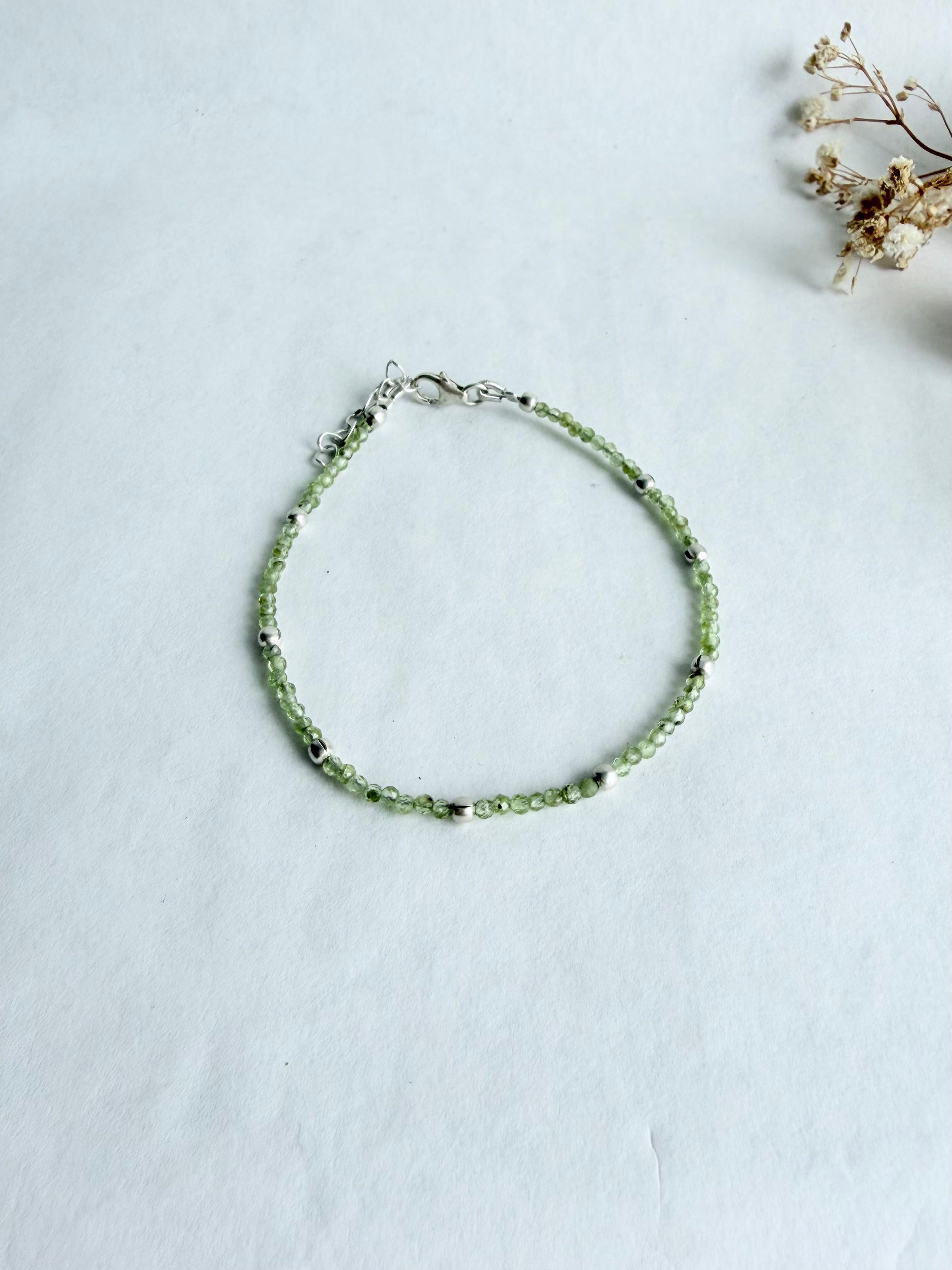 PULSERA OLIVINO FACETADO | ABRECAMINOS