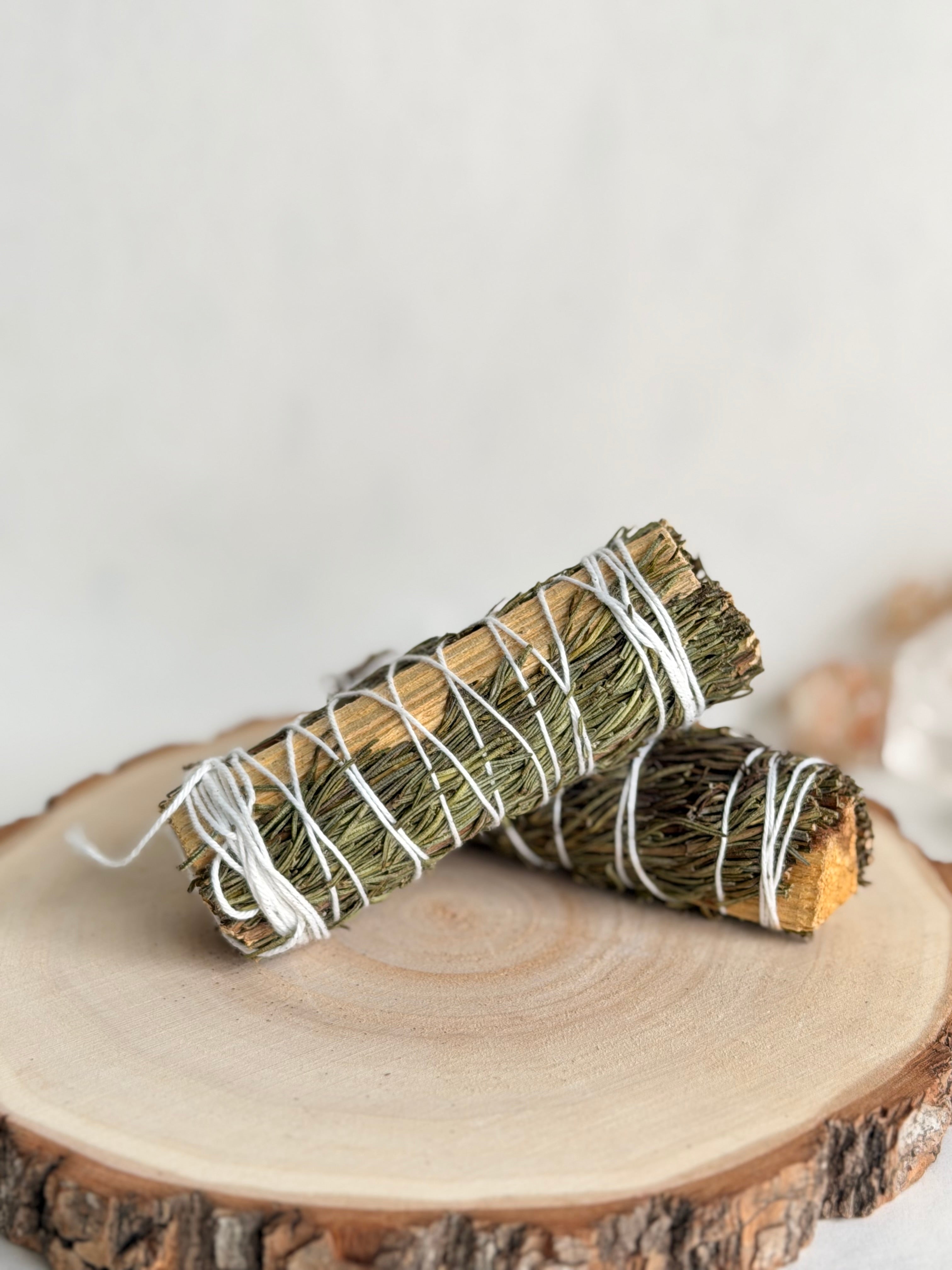 ATADO PALO SANTO Y ROMERO