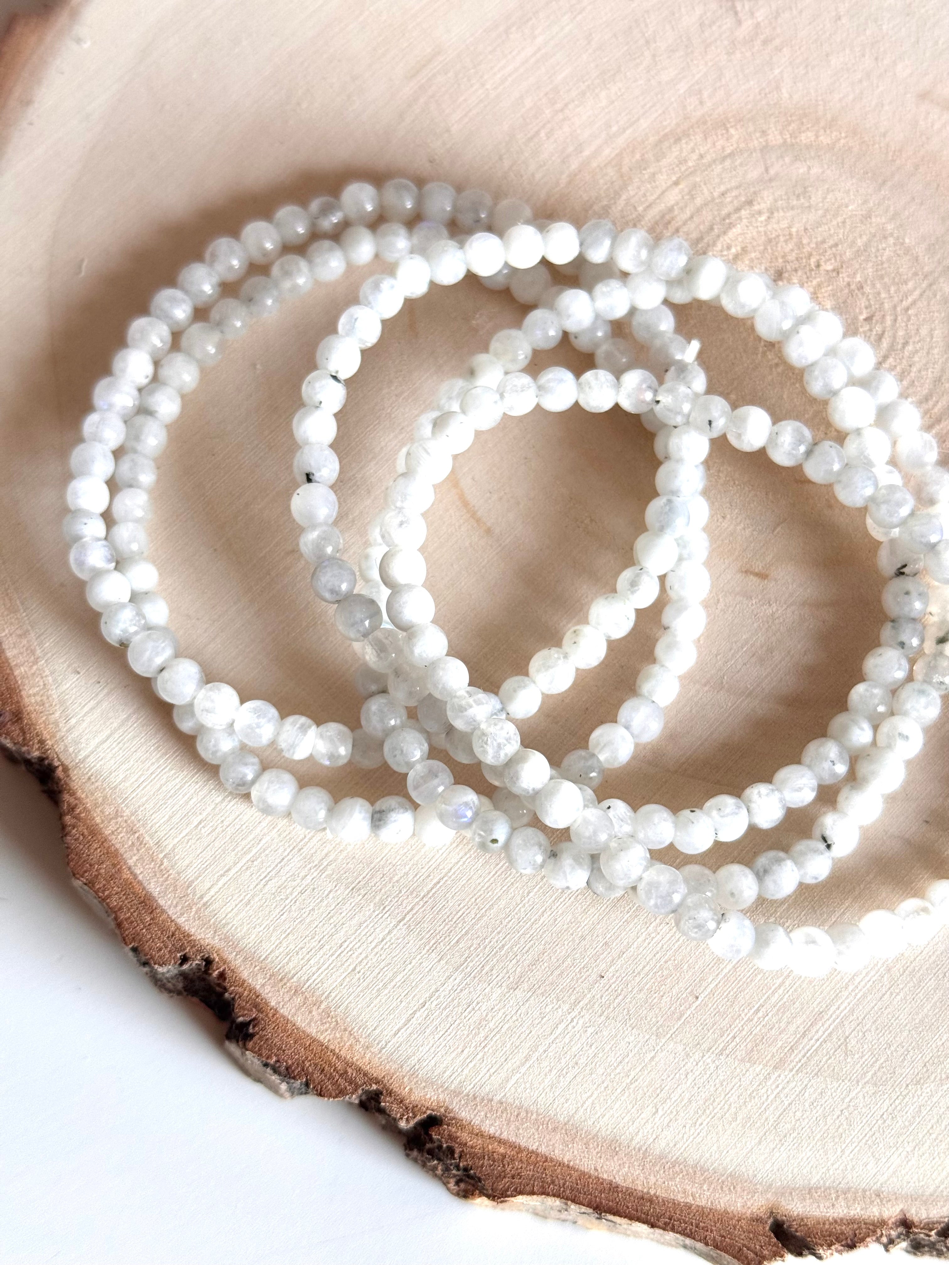 PULSERA FACETADA PIEDRA LUNA | FEMINIDAD | INTUICIÓN