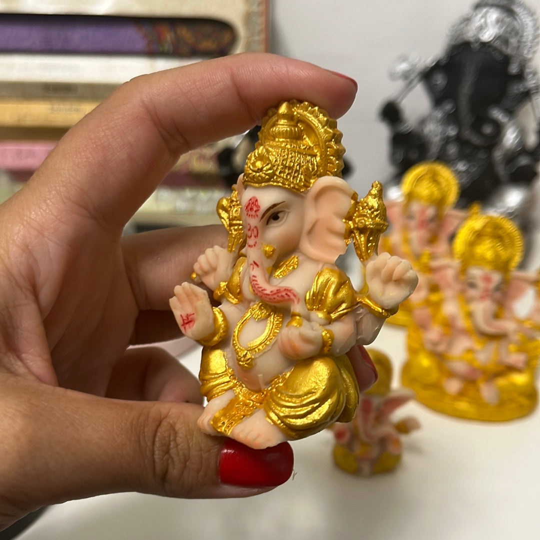 Ganesha abrecaminos dorado 6,5 cm
