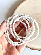 PULSERA FACETADA PIEDRA LUNA | FEMINIDAD | INTUICIÓN