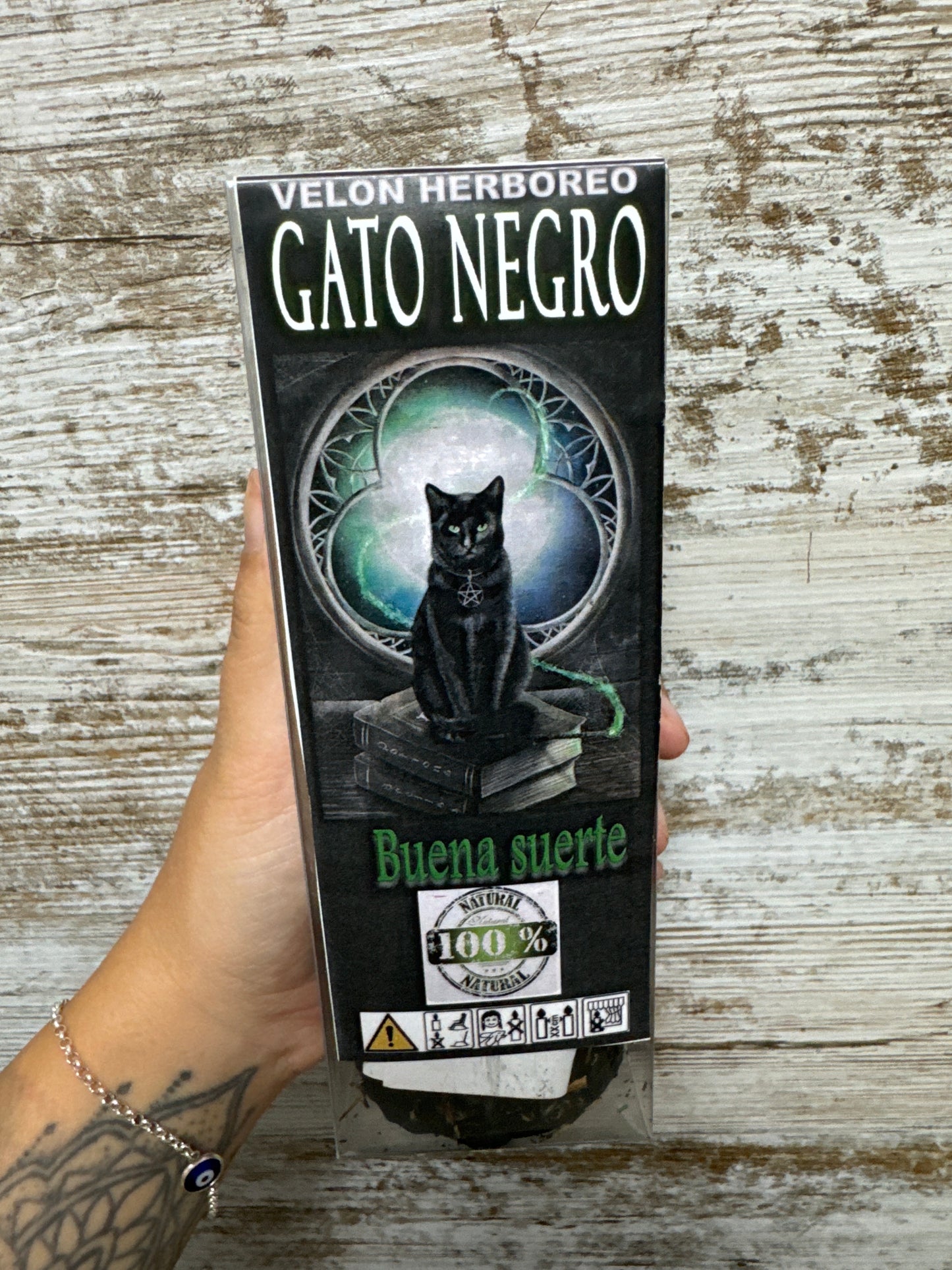 Velón herbóreo gato negro