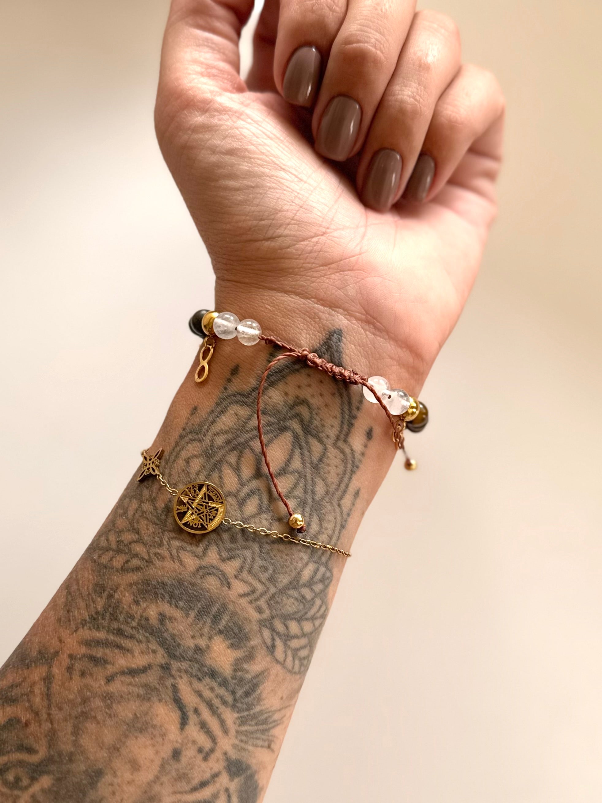 PULSERA MANIFESTADORA CODIGO SAGRADO 88888 MACRAMÉ