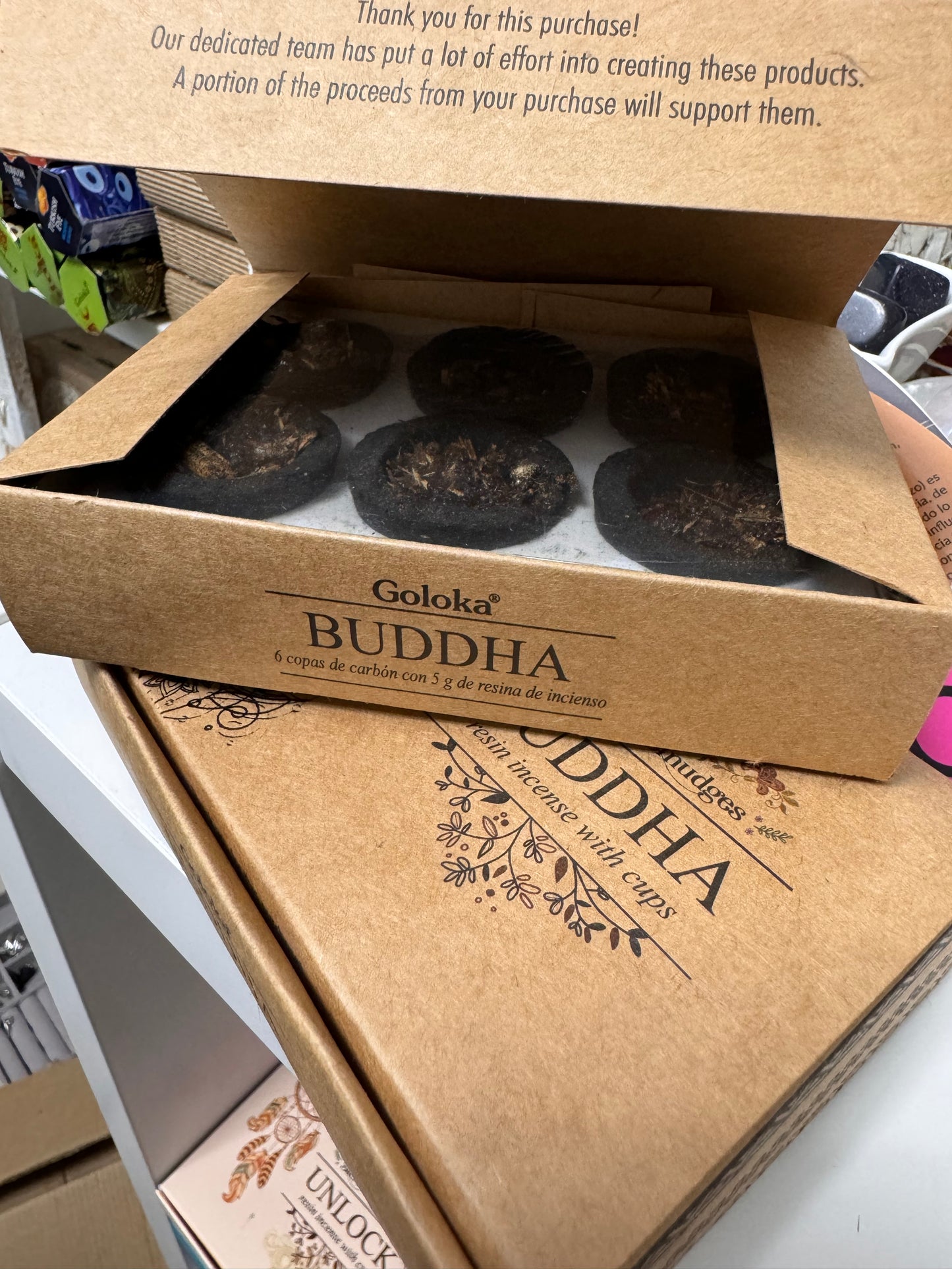Caja copas carbón con resina Budha