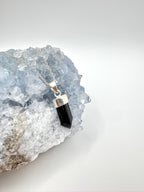 COLGANTE BARRA TURMALINA PLATA