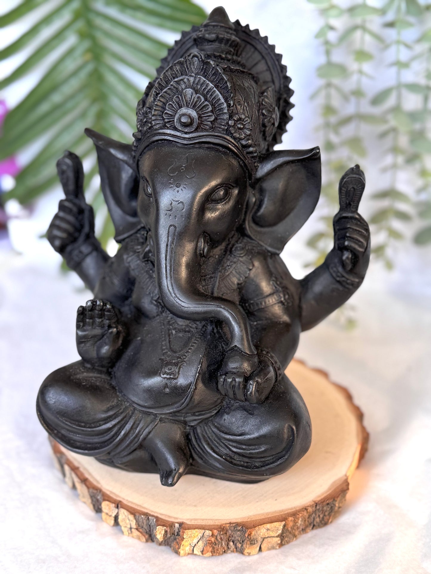 GANESHA RESINA NEGRA 23CM | ABRECAMINOS