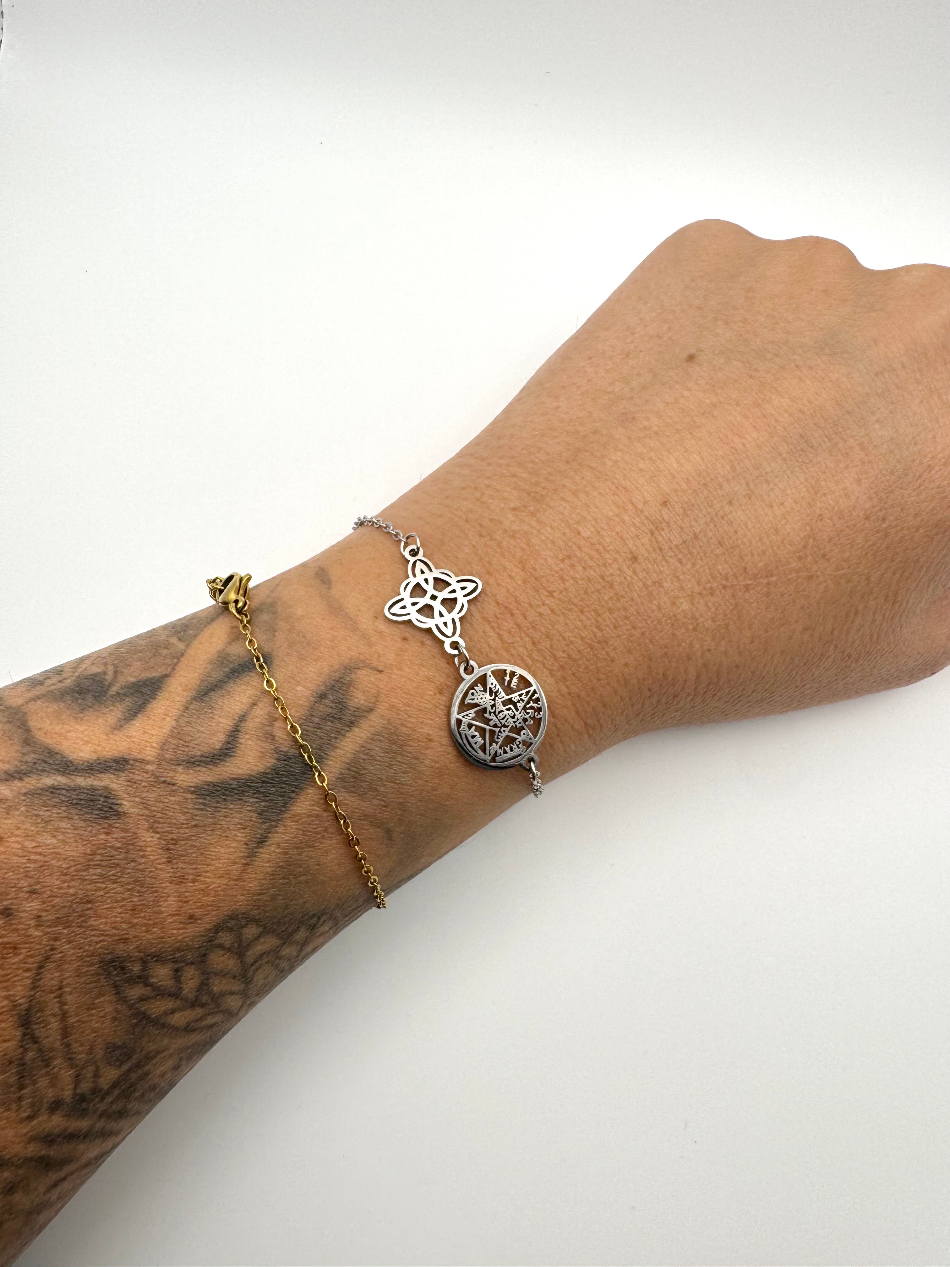 PULSERA DOBLE PROTECCION | ACERO | NUDO DE BRUJA Y TETRAGRAMATON