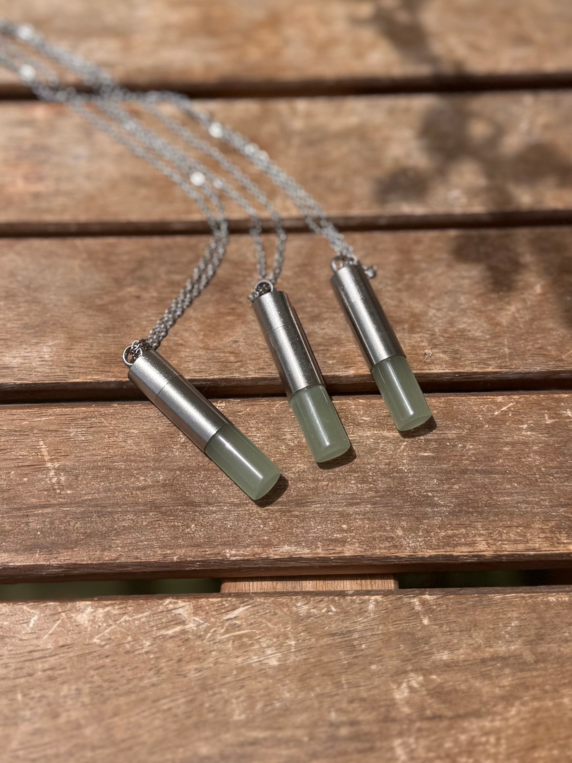 COLGANTE COFRE MINERAL + GUÍA CON CODIGOS SAGRADOS