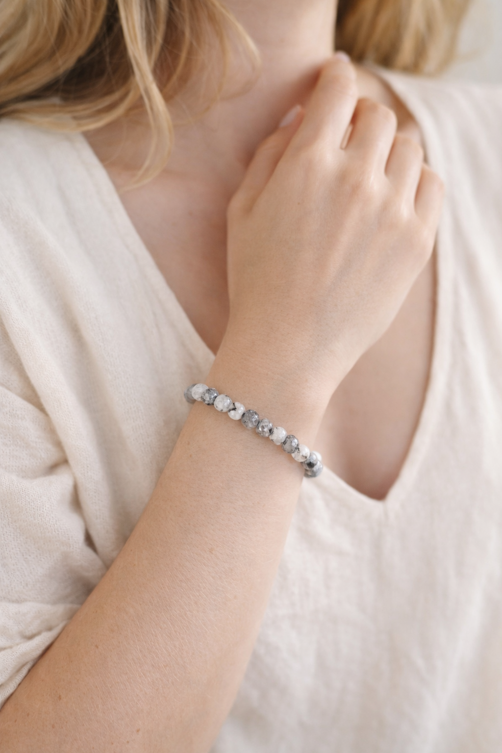 PULSERA ELASTICA CUARZO TURMALINADO