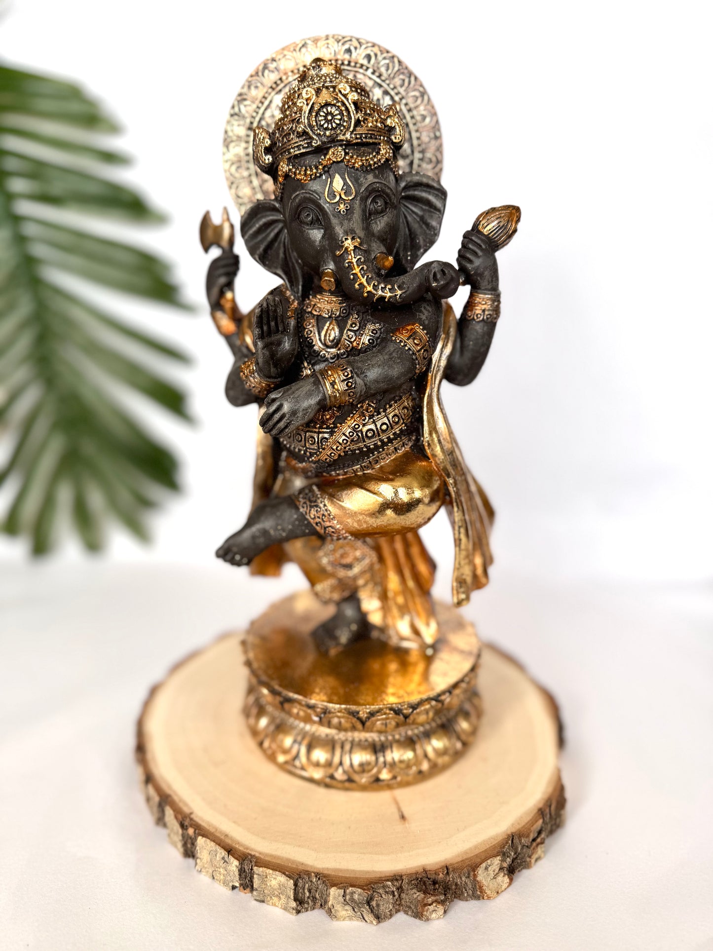 GANESHA DE PIE 27CM