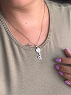 COLGANTE LLAVE SAN BENITO ACERO | ELIGE