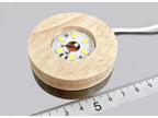 BASE DE MADERA CON ENCHUFE USB | LUZ BLANCA