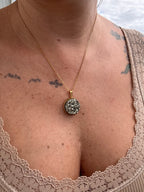 COLGANTE PIRITA BASE ACERO CON CADENA