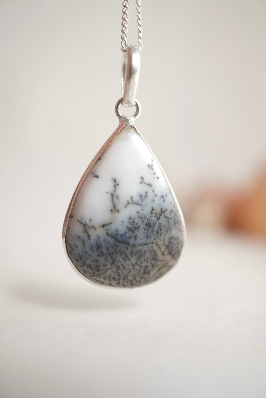 COLGANTE ÁGATA DENDRITICA ESPIRITUAL