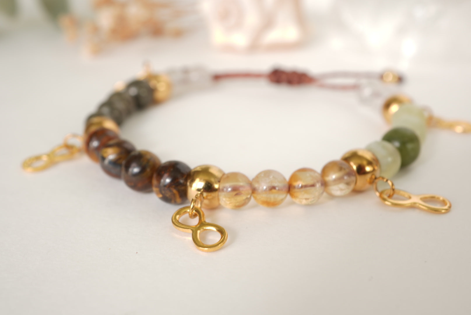 PULSERA MANIFESTADORA CODIGO SAGRADO 88888 MACRAMÉ