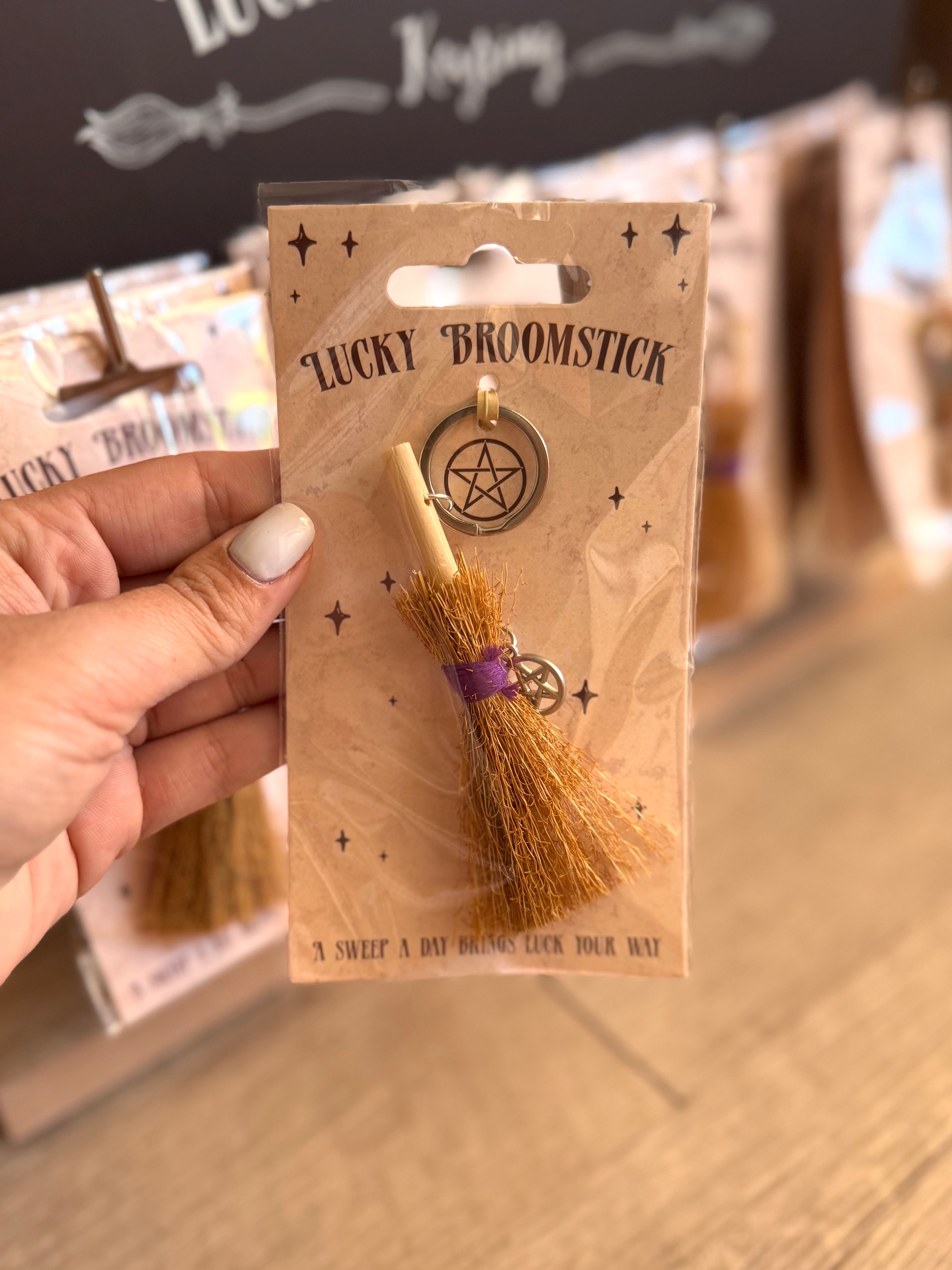 LLAVERO DE LA SUERTE ESCOBA DE BRUJA | ELIGE MODELO