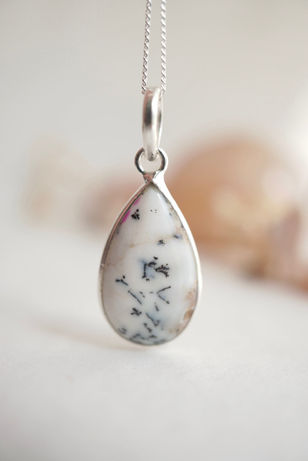 COLGANTE ÁGATA DENDRITICA ESPIRITUAL