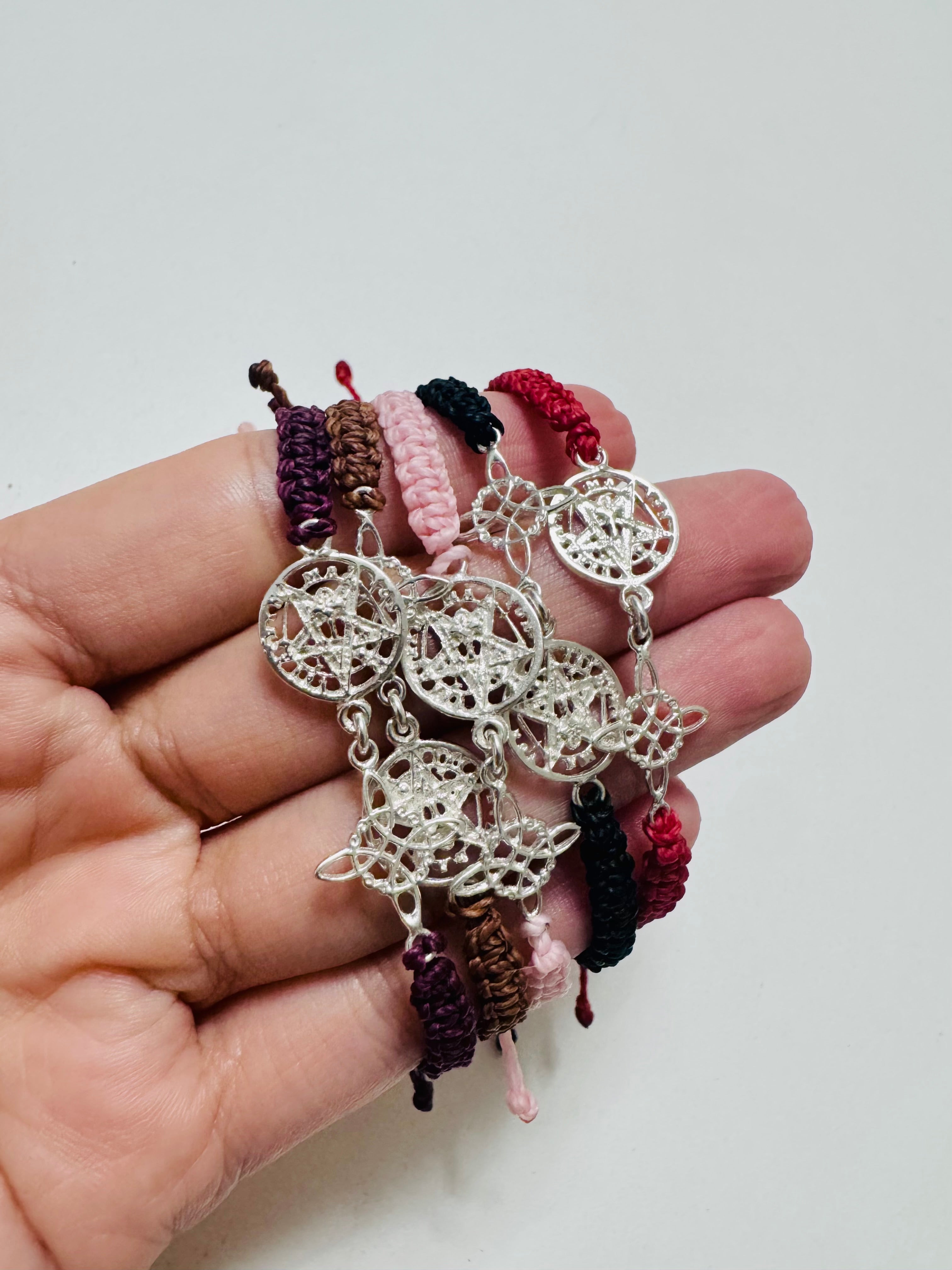 PULSERA DOBLE PROTECCIÓN MACRAMÉ AJUSTABLE