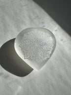 CORAZÓN SELENITA MANDALA