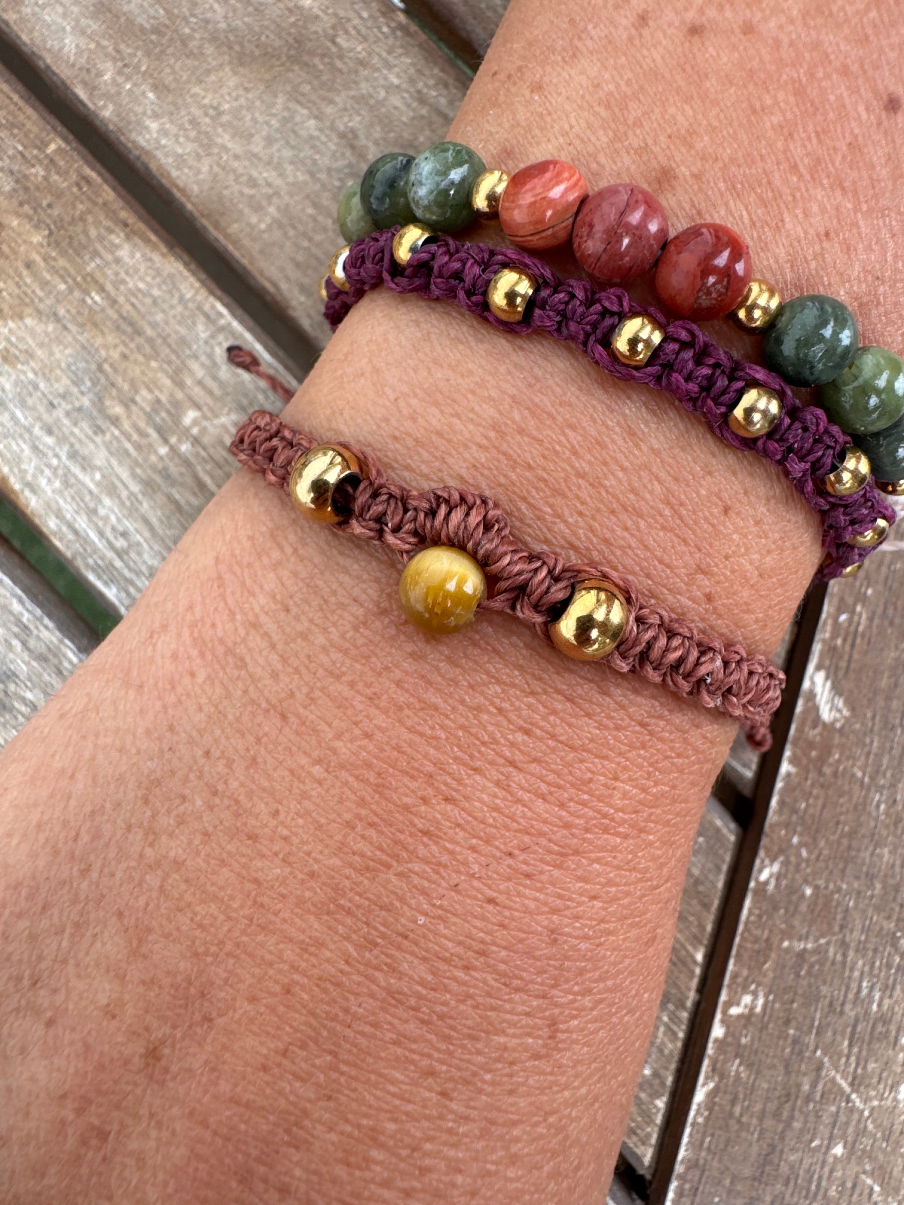 PULSERA SOL MACRAMÉ | OJO TIGRE DORADO