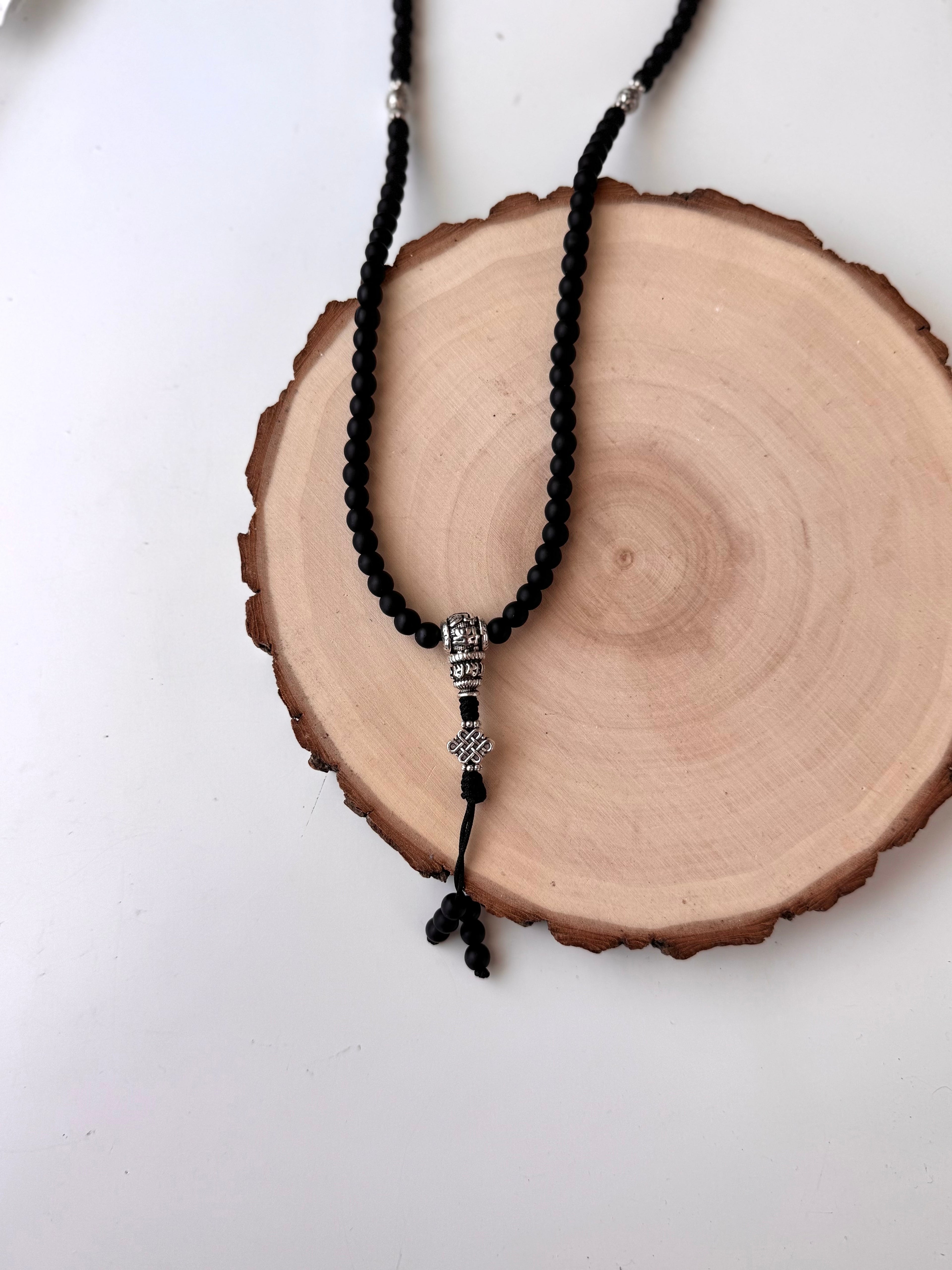 JAPA MALA SHALIGRAM 108 CUENTAS CON ABALORIO