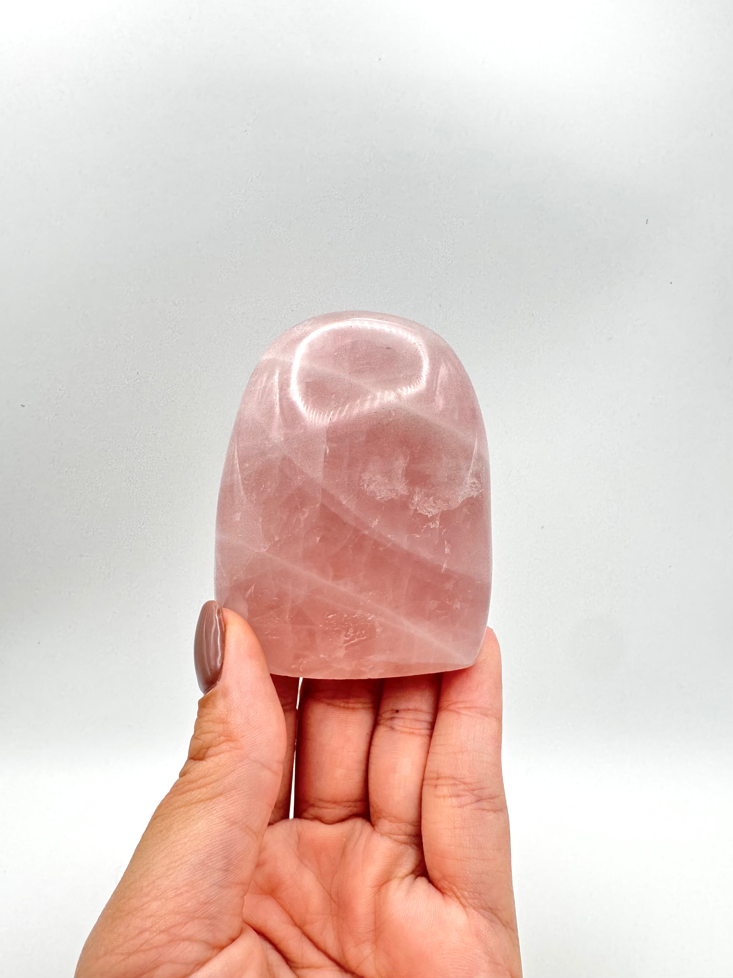 PIEZA CUARZO ROSA PULIDO CON BASE PLANA |  ELIGE LETRA