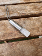 COLGANTE COFRE MINERAL + GUÍA CON CODIGOS SAGRADOS