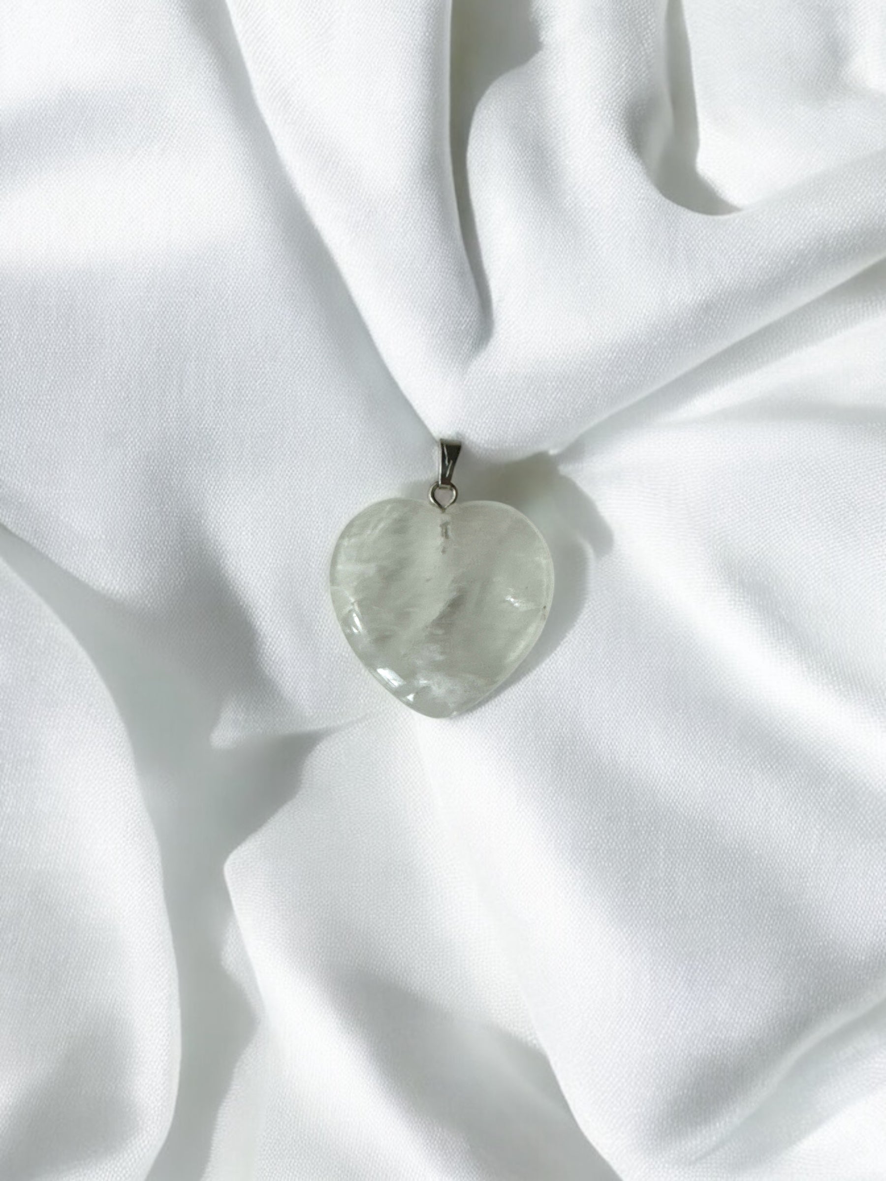 COLGANTE CORAZÓN CUARZO BLANCO | AMPLIFICADOR