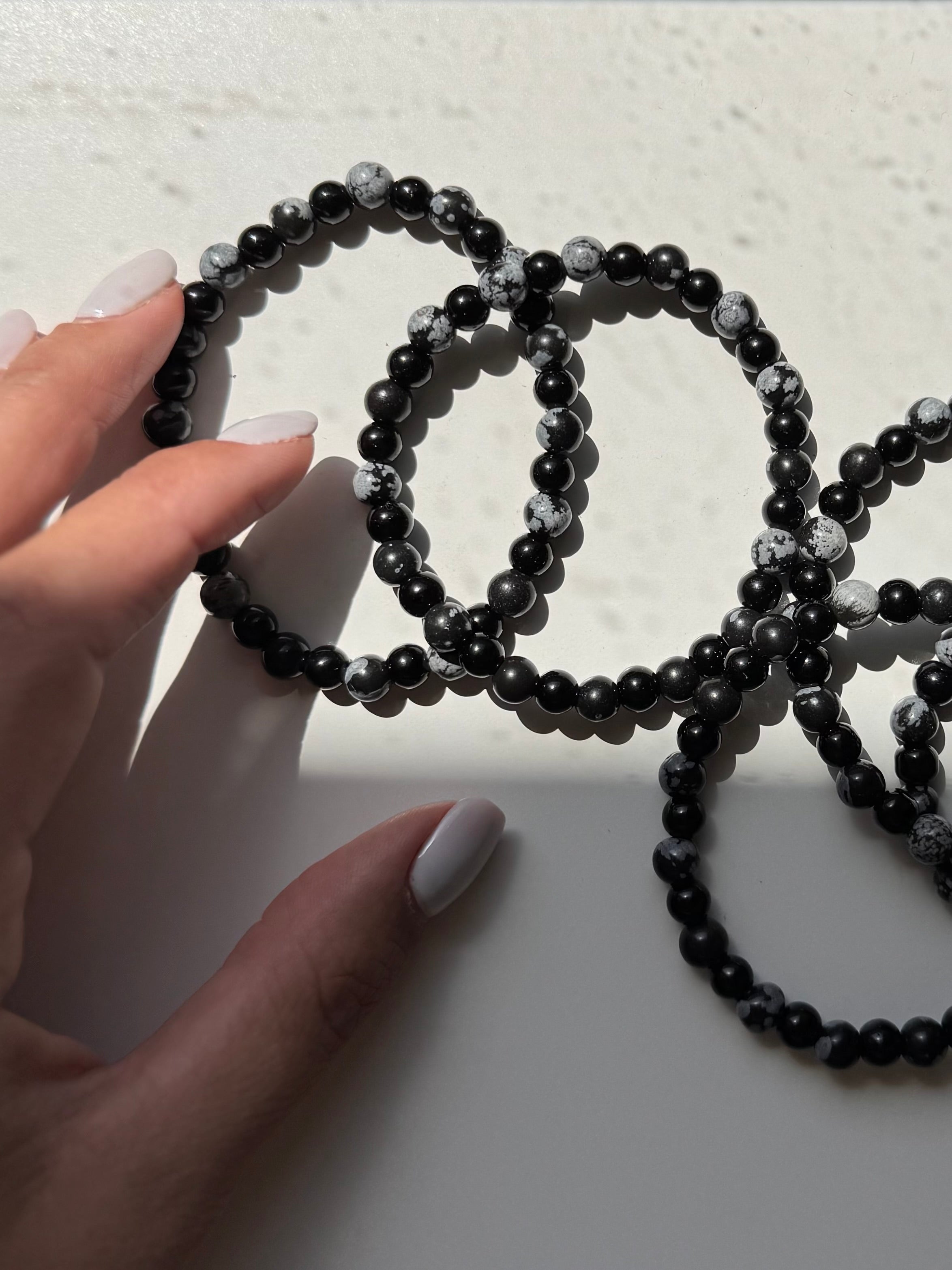PULSERA COMBINADA | OBSIDIANA NEVADA Y ÓNIX | ALIVIO DEL ESTRÉS
