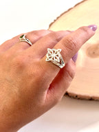 anillo de plata nudo de bruja